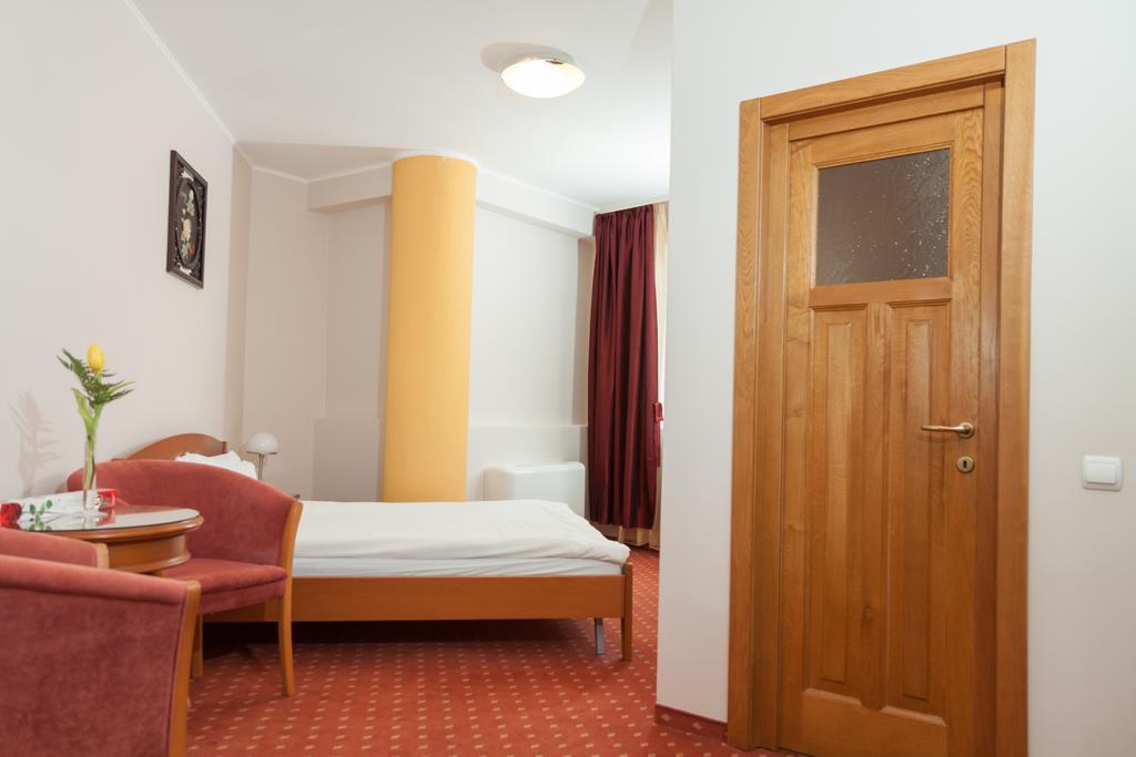 Hotel Hermes Alba Iulia Room photo