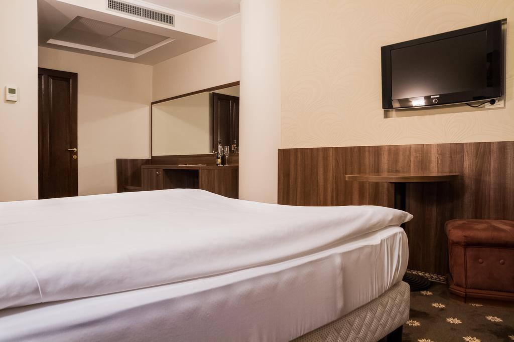 Hotel Hermes Alba Iulia Exterior photo