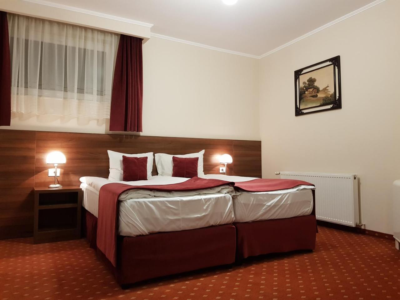 Hotel Hermes Alba Iulia Exterior photo